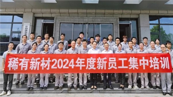 Công ty tổ chức đào tạo nhân viên mới...